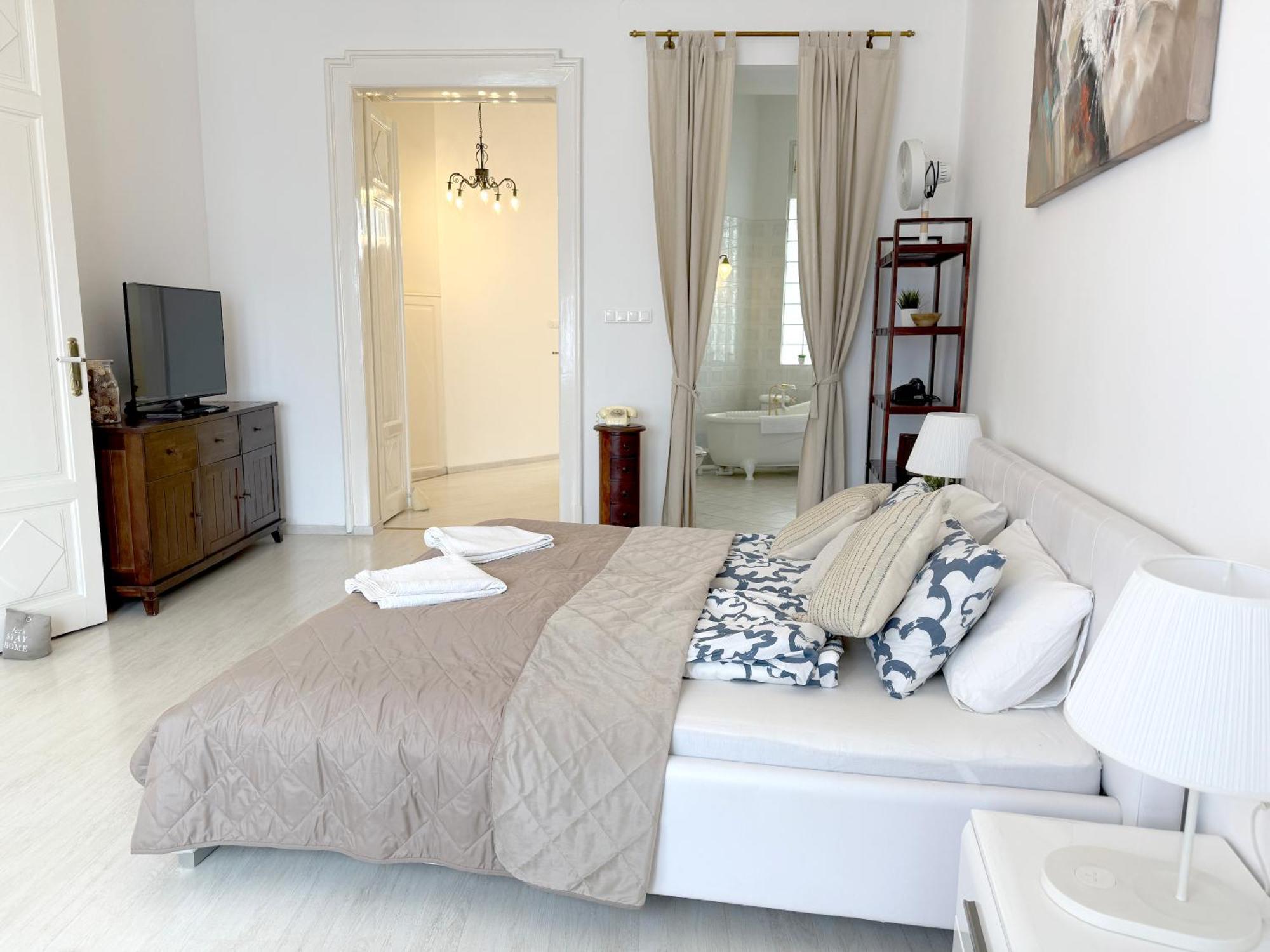 Elegant 125M2 Apartment In Center Of Budapest Exterior photo